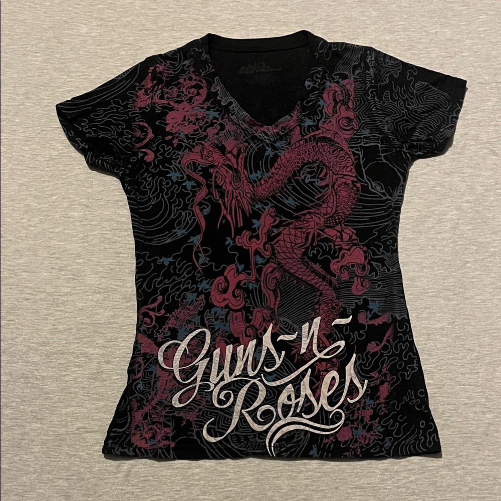 Guns N’ Roses Band Graphic V-Neck T-Shirt